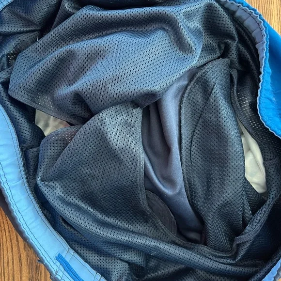 Nike Tropical Print Blue 8” Inseam Swim Trunks - Picture 3 of 8